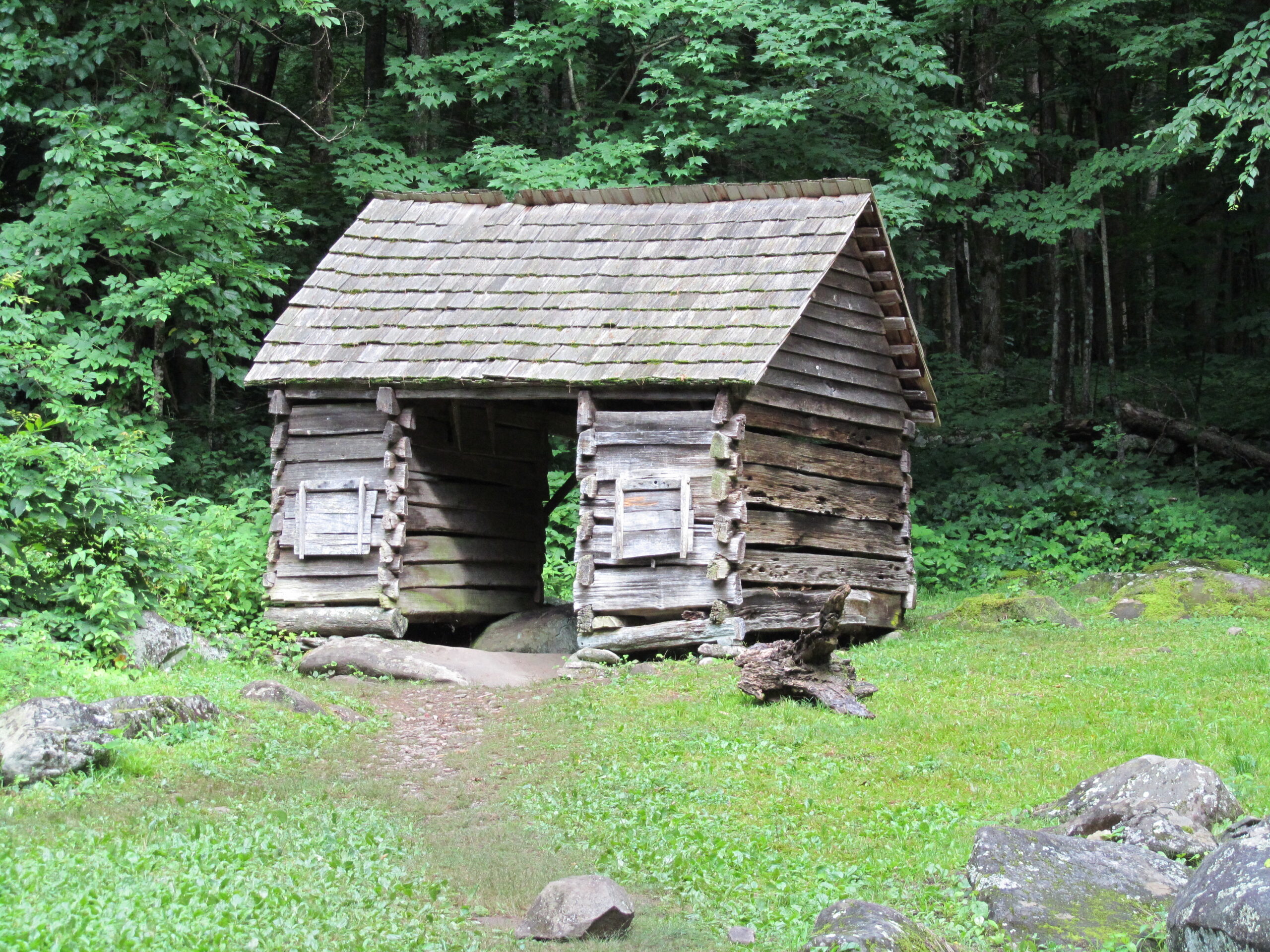 Summer Photo Fun: Enjoying History in Tennessee
