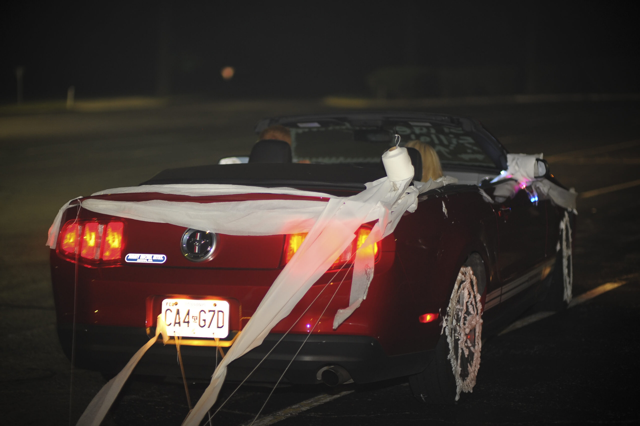 Wedding Tasks Perfect for the Groom