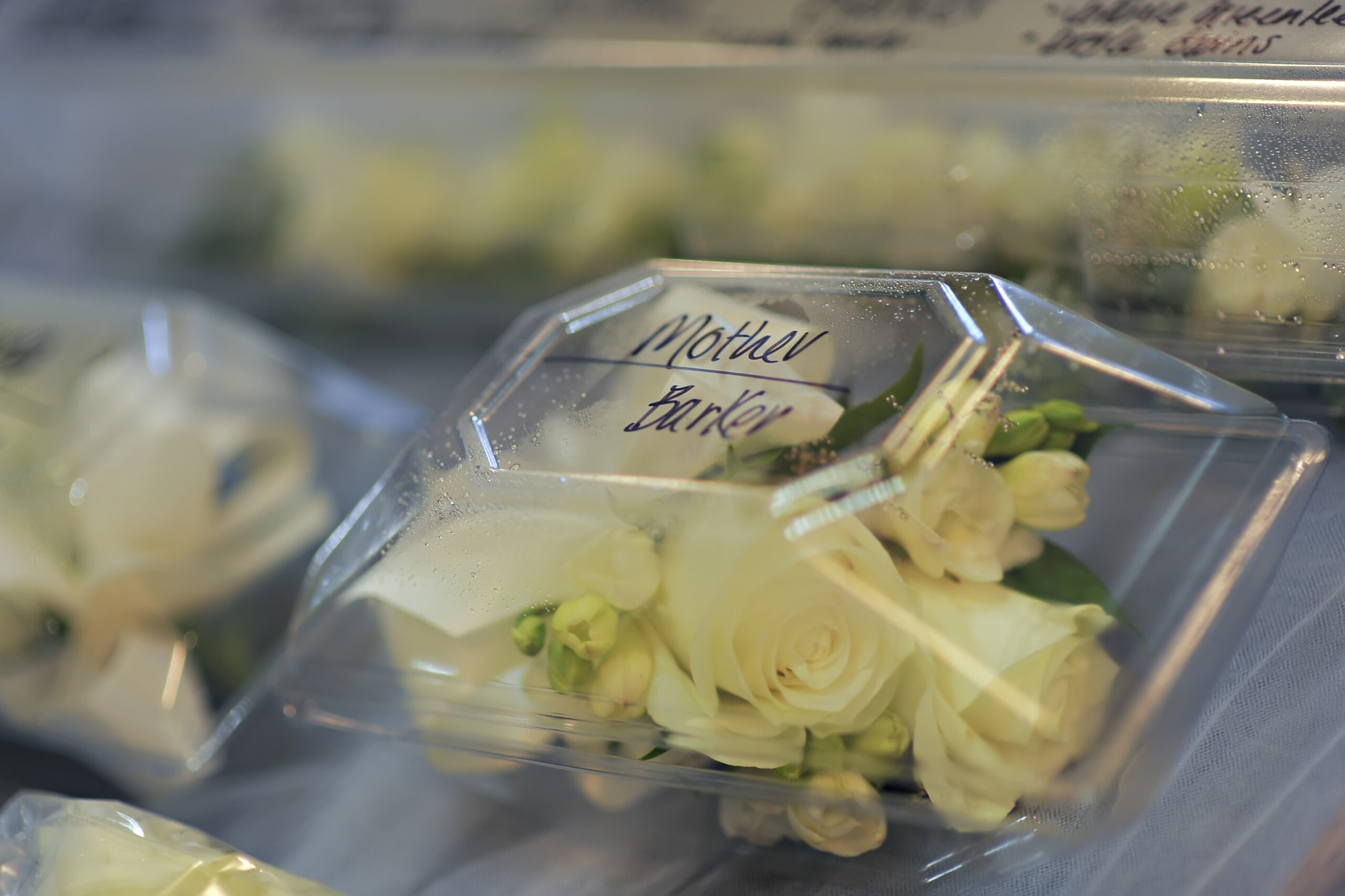 Day Before Wedding Tip: Preview Flowers